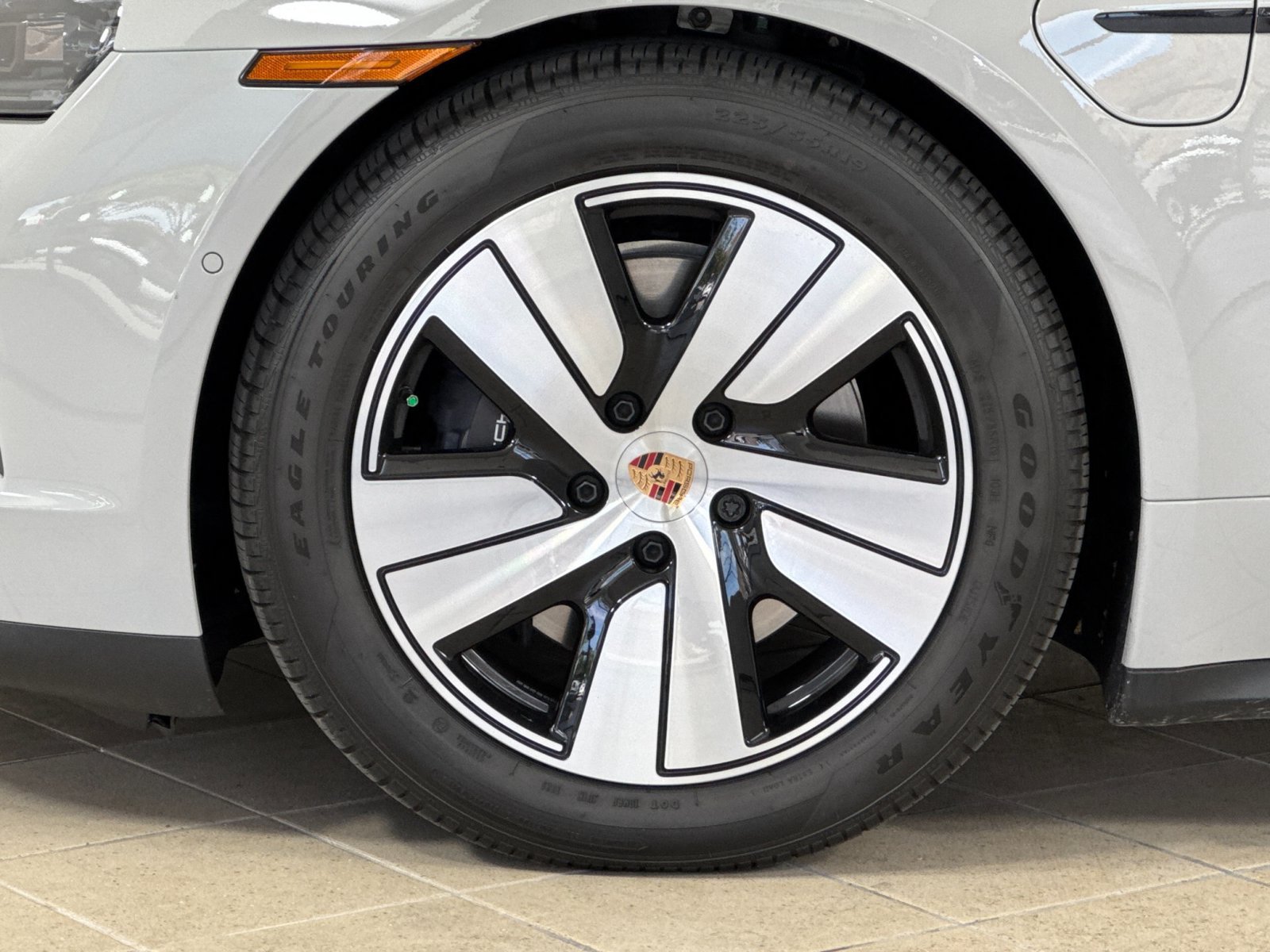 Used 2026 Porsche Taycan RWD image 26