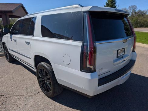 Used 2019 Cadillac Escalade ESV Platinum AWD/4WD image 8