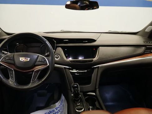 Certified 2024 Cadillac XT5 Premium Luxury w/ LPO, Floor Liner Package AWD/4WD image 14