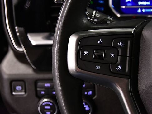 Used 2023 Chevrolet Silverado 1500 LT AWD/4WD image 21