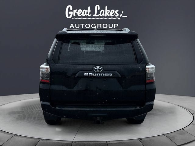 Used 2017 Toyota 4Runner SR5 Premium AWD/4WD image 4