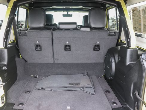 Used 2023 Jeep Wrangler Sahara w/ Cold Weather Group image 22