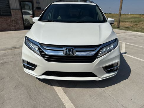 Used 2018 Honda Odyssey Elite image 5