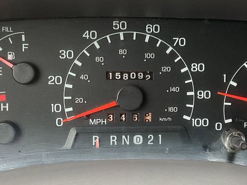 Used 1999 Ford F350 XLT image 12