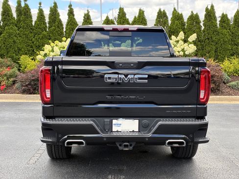 Used 2025 GMC Sierra 1500 Denali Ultimate AWD/4WD image 9
