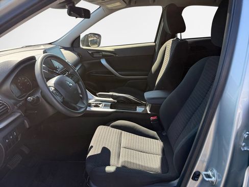 Used 2023 Mitsubishi Eclipse Cross LE AWD/4WD image 12