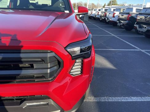 New 2026 Toyota Tacoma SR5 image 17