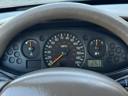 Used 2003 Ford Focus SE FWD image 30