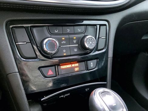 Used 2019 Buick Encore Preferred image 35