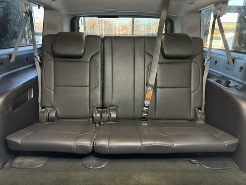 Used 2018 Chevrolet Suburban Premier image 26