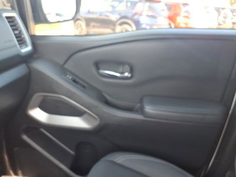 Used 2022 Nissan Frontier SV image 37