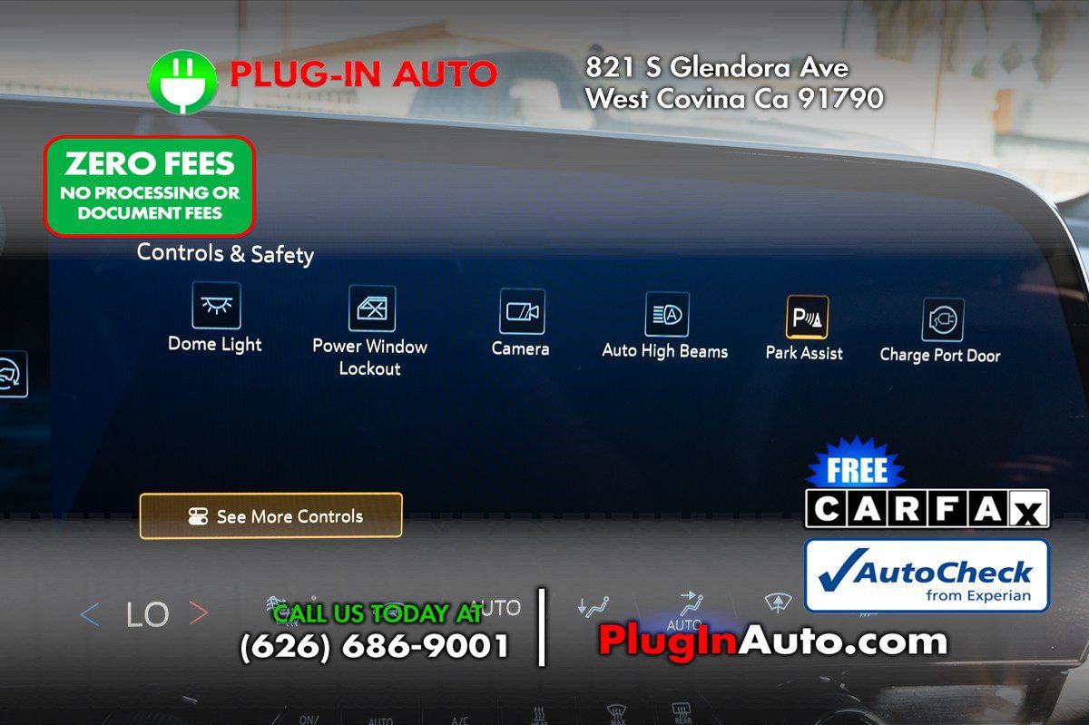 Used 2024 Chevrolet Blazer EV LT AWD/4WD image 32