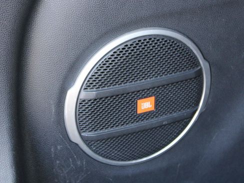 Used 2022 Toyota Corolla Cross XLE w/ Convenience Package FWD image 34