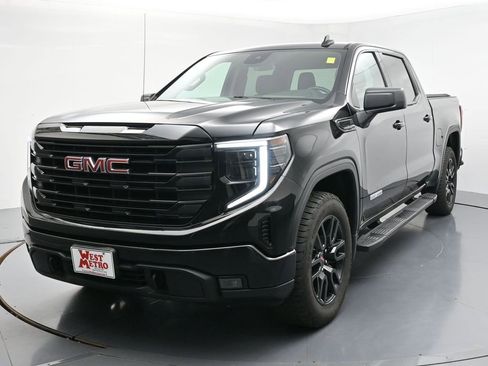 Used 2024 GMC Sierra 1500 Elevation AWD/4WD image 2