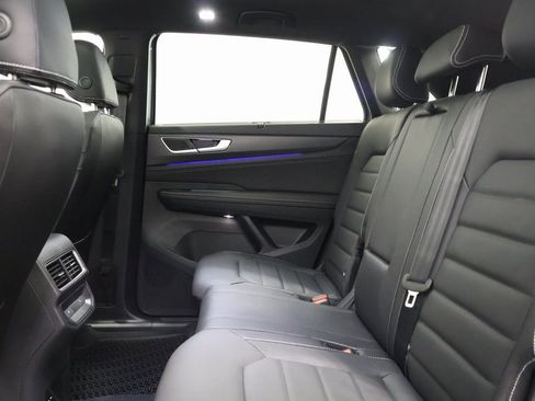New 2026 Volkswagen Atlas Cross Sport SEL R-Line AWD/4WD image 26