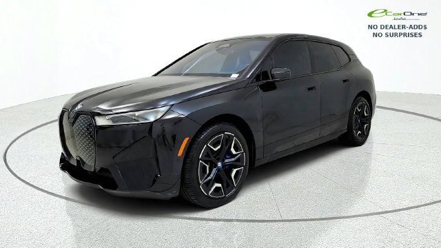 Used 2024 BMW iX xDrive50 w/ Sport Package AWD/4WD image 3