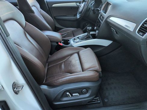 Used 2017 Audi Q5 2.0T Premium Plus w/ Technology Package image 22