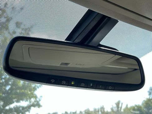 Used 2017 Nissan Maxima Platinum w/ Interior Lighting Package image 25