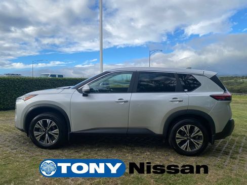 Used 2023 Nissan Rogue SV FWD image 4