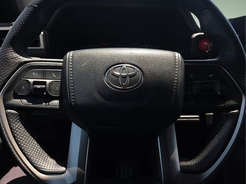 Certified 2024 Toyota Tacoma TRD Off-Road AWD/4WD image 25