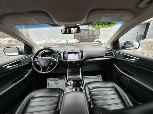 Used 2019 Ford Edge SEL w/ Equipment Group 201A AWD/4WD image 16