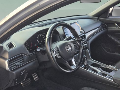 Used 2020 Honda Accord Sport image 12