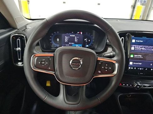 Used 2023 Volvo XC40 B5 Plus w/ Driver Assist Package image 10