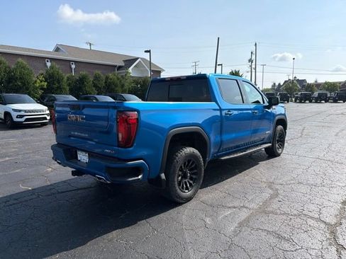 Used 2024 GMC Sierra 1500 AT4 w/ Technology Package AWD/4WD image 7