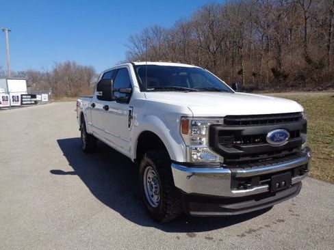 Used 2022 Ford F250 XL w/ Power Equipment Group AWD/4WD image 8