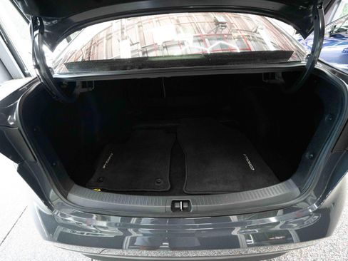 Used 2025 Toyota Corolla LE FWD image 27
