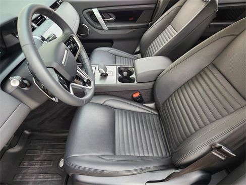 Used 2024 Land Rover Discovery Sport S image 13
