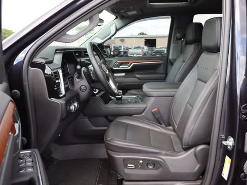 Used 2023 GMC Sierra 1500 Denali w/ Denali Reserve Package AWD/4WD image 17