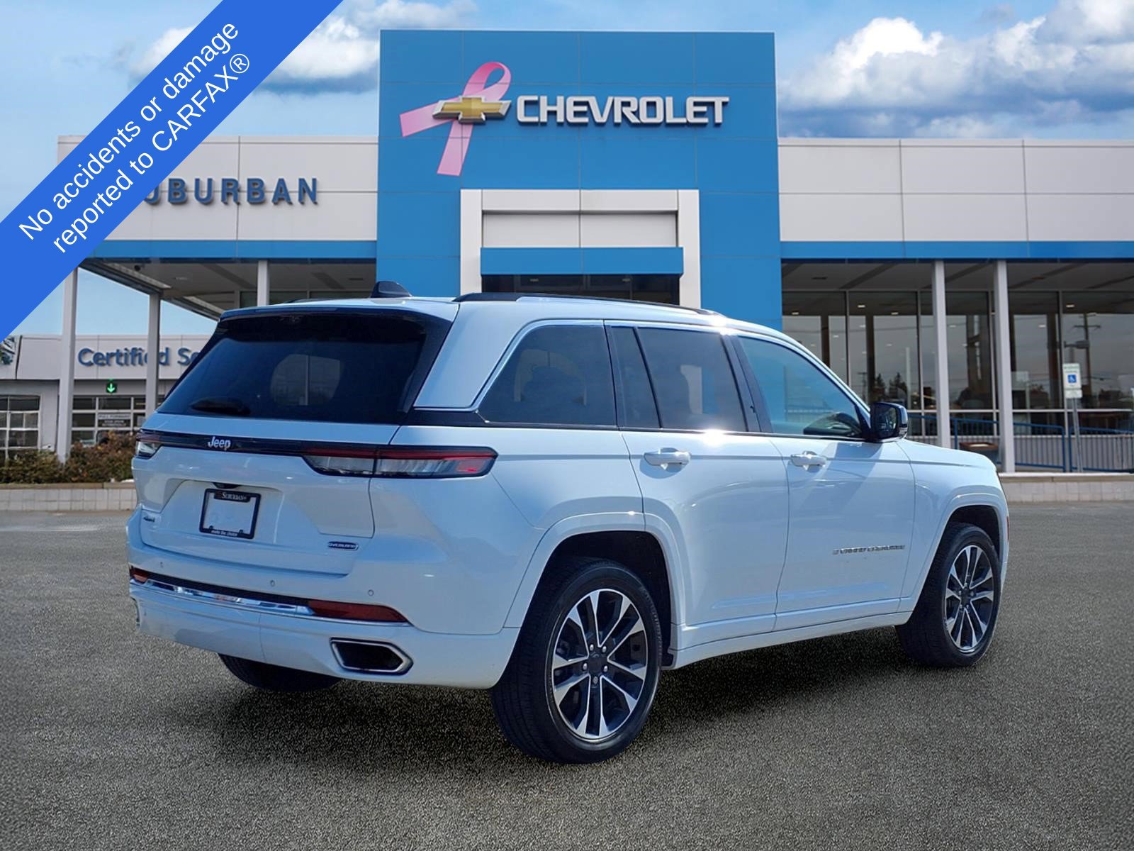 Used 2023 Jeep Grand Cherokee Overland w/ Adv Protech Group III AWD/4WD image 5