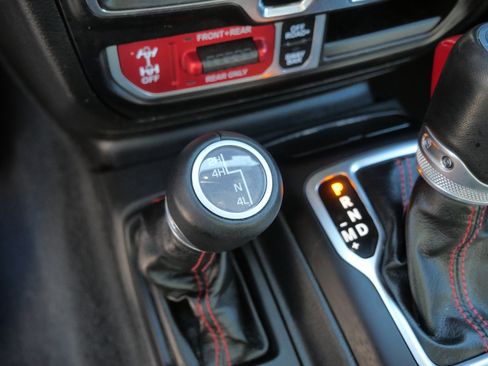 Used 2023 Jeep Gladiator Rubicon w/ LED Lighting Group image 30