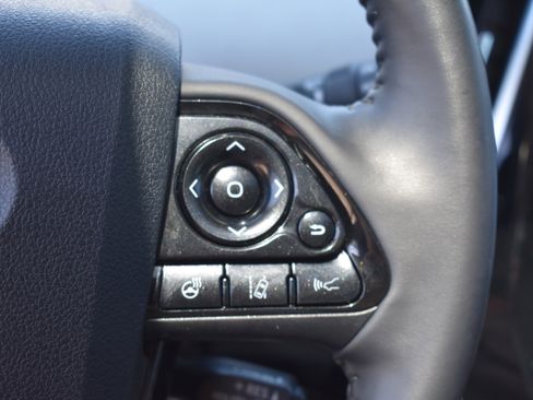 Used 2022 Toyota Prius Limited w/ Premium Convenience Package FWD image 14