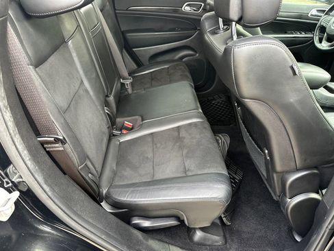Used 2022 Jeep Grand Cherokee Laredo X RWD image 13