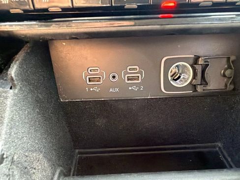 Used 2022 Jeep Grand Cherokee Limited AWD/4WD image 31