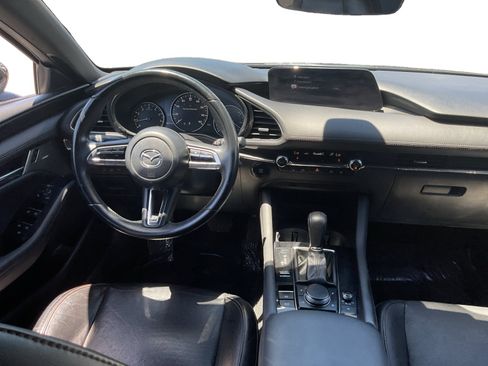 Used 2020 MAZDA MAZDA3 Hatchback w/ Premium Package FWD image 14