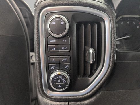 Used 2019 GMC Sierra 1500 SLT w/ SLT Convenience Package AWD/4WD image 10