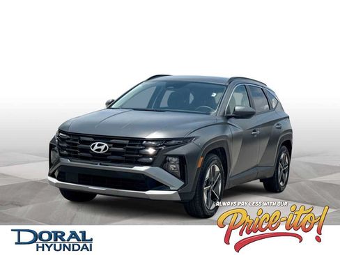 Used 2025 Hyundai Tucson SEL FWD image 1