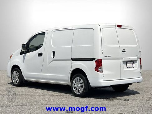 Used 2020 Nissan NV200 SV image 2