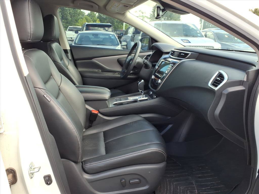 Used 2023 Nissan Murano SV w/ SV Midnight Edition Package FWD image 17
