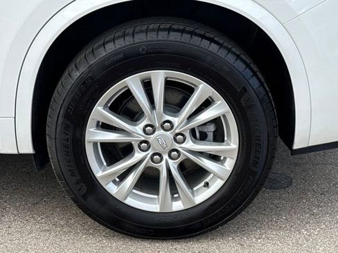 Certified 2025 Cadillac XT6 Luxury image 36