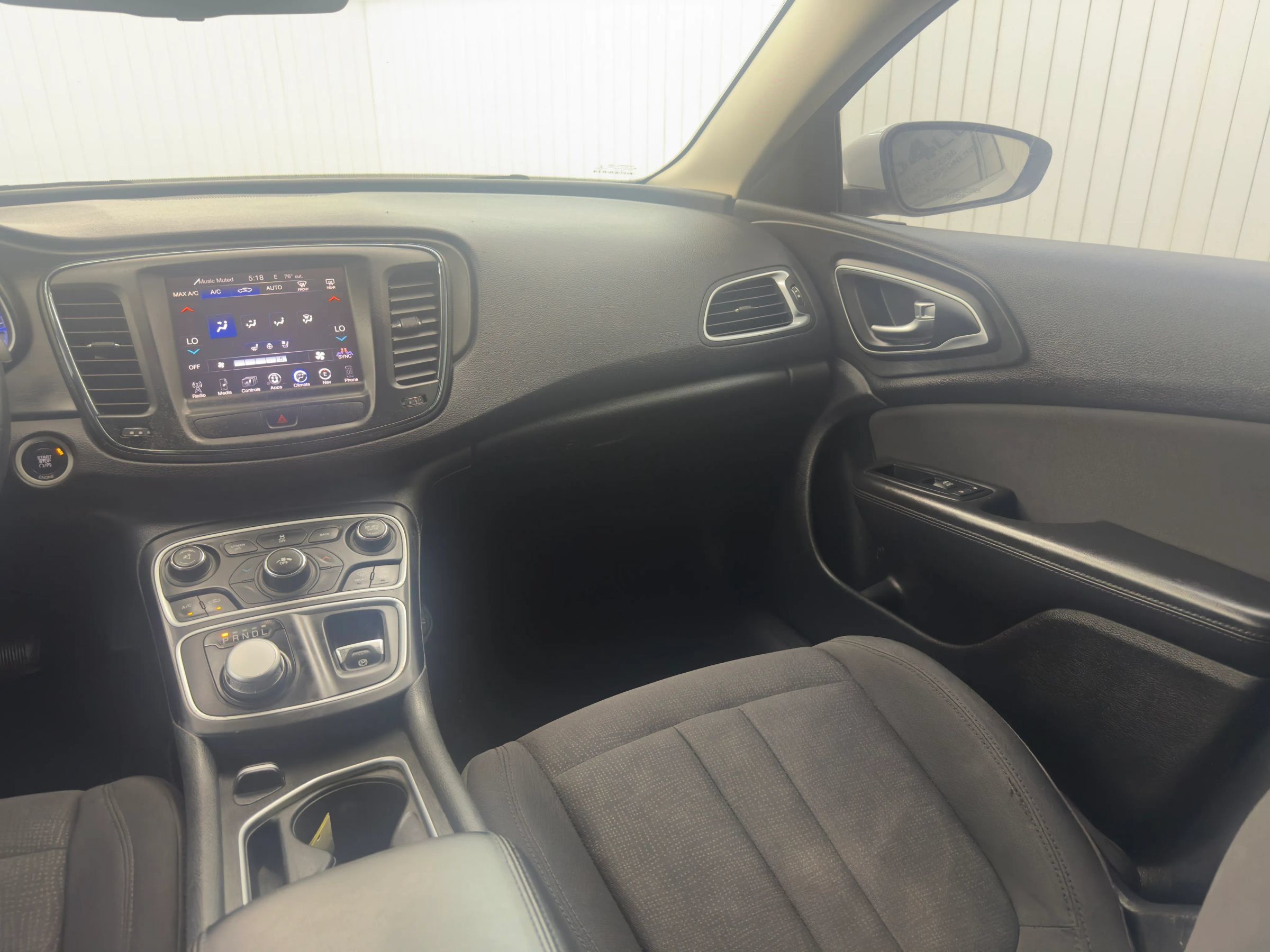 Used 2015 Chrysler 200 Limited w/ Convenience Group FWD image 13