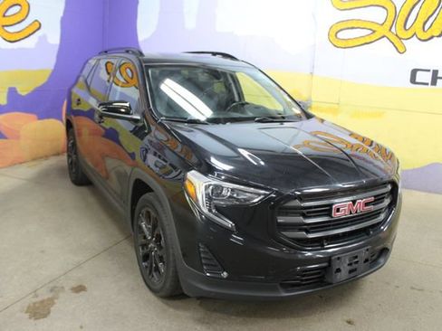 Used 2019 GMC Terrain SLE w/ GMC Pro Grade Package AWD/4WD image 2