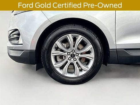 Used 2024 Ford Edge Titanium image 38