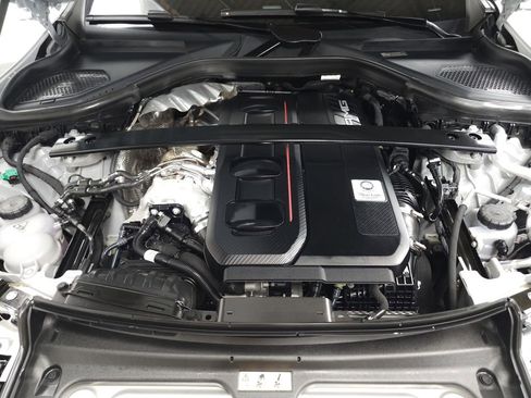 Used 2025 Mercedes-Benz GLC 63 AMG S image 36