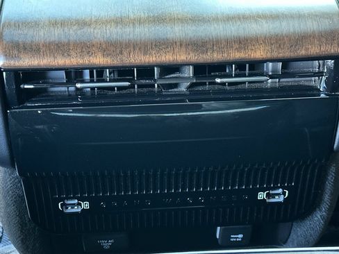 Used 2023 Jeep Grand Wagoneer Series II AWD/4WD image 15