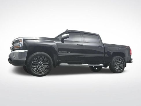 Used 2018 Chevrolet Silverado 1500 LT w/ All Star Edition AWD/4WD image 31