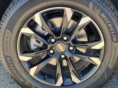 Certified 2023 Chevrolet TrailBlazer LT AWD/4WD image 9
